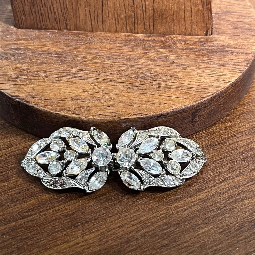Vtg Silver Tone Clear Rhinestone Leaf Cloak Clasp Dress Fastener 2.75 Inch